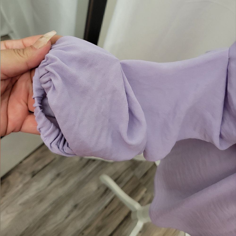 Bold elements cold shoulder blouse - Picture 6 of 11